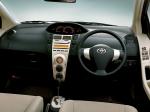 Toyota Vitz I LL 2005 года